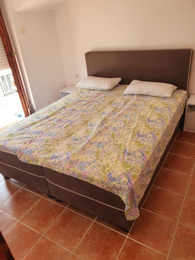 Apartmani Nar 苏托莫雷 外观 照片